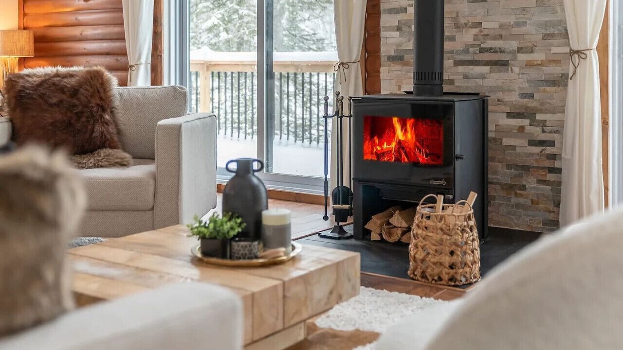 Photo of Livingroom in Val-des-Lacs