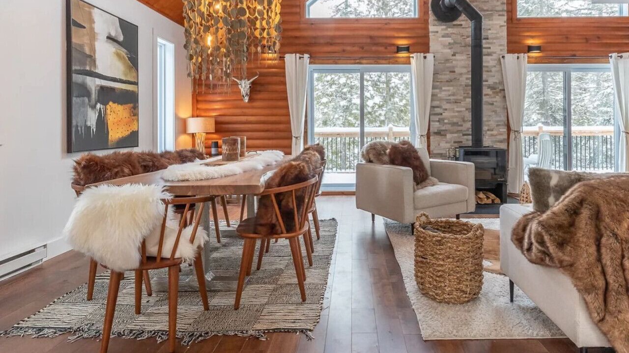 Photo of Livingroom in Val-des-Lacs