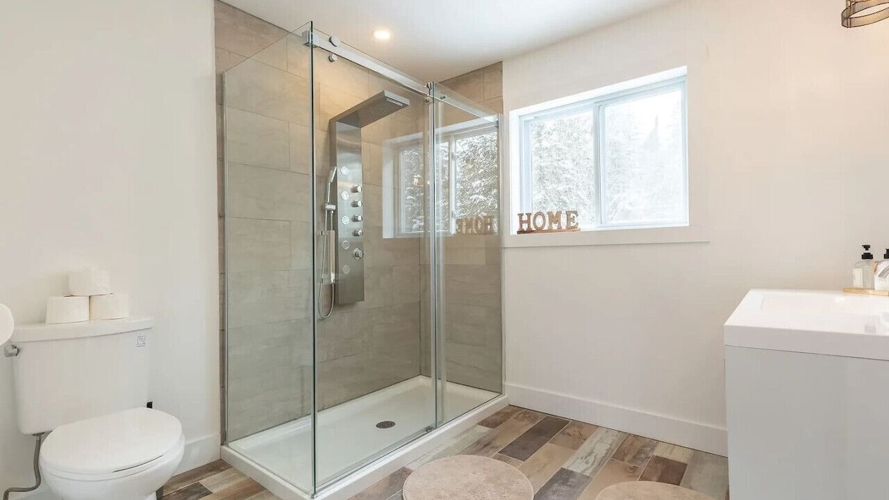 Photo of Bathroom in Val-des-Lacs
