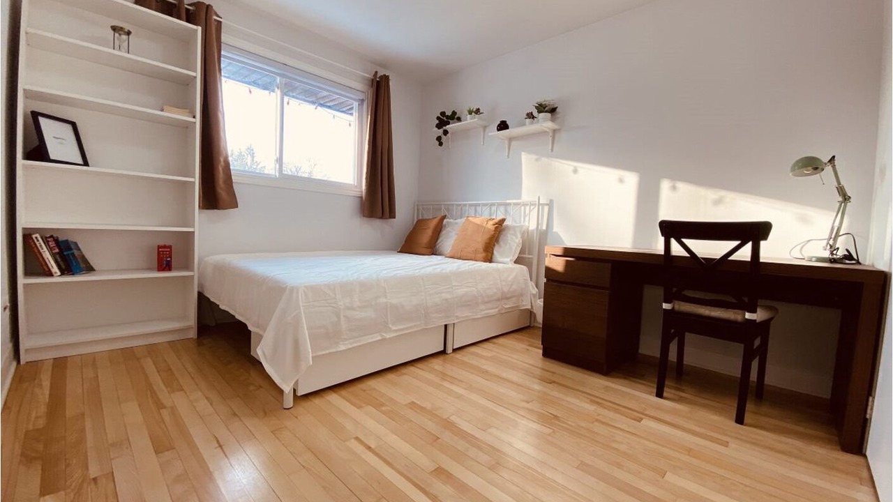 Photo of Bedroom in Ottawa Division