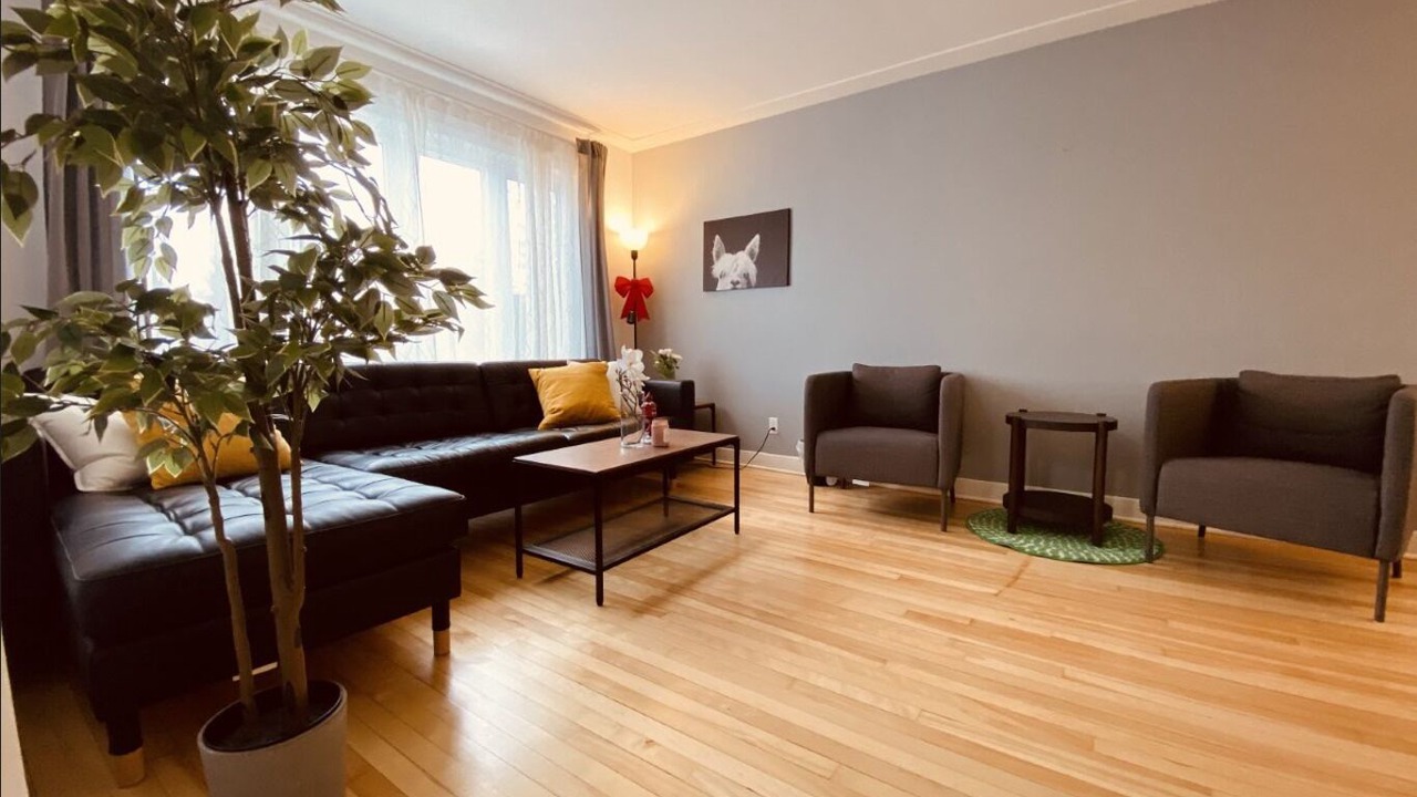 Photo of Livingroom in Ottawa Division