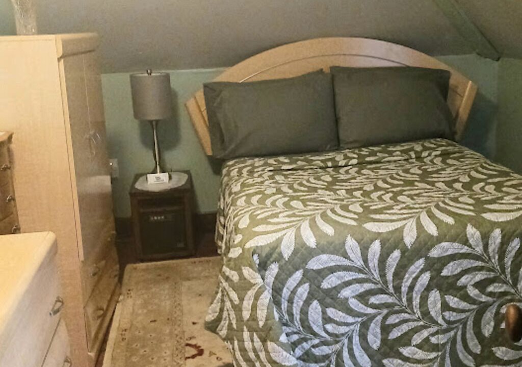 Photo of Bedroom in Upper Darby