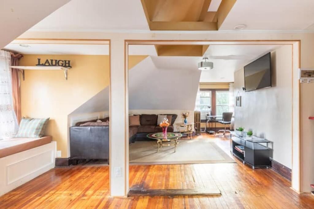 Photo of Livingroom in Upper Darby