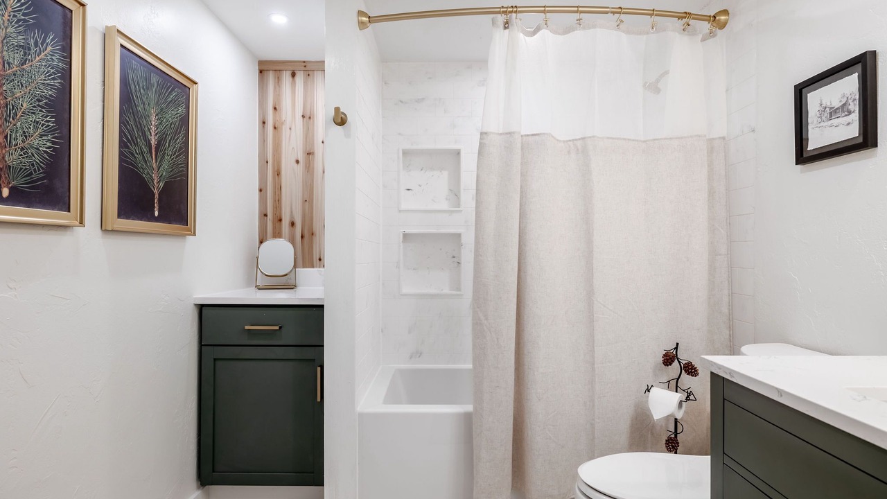 Photo of Bathroom in Bailey