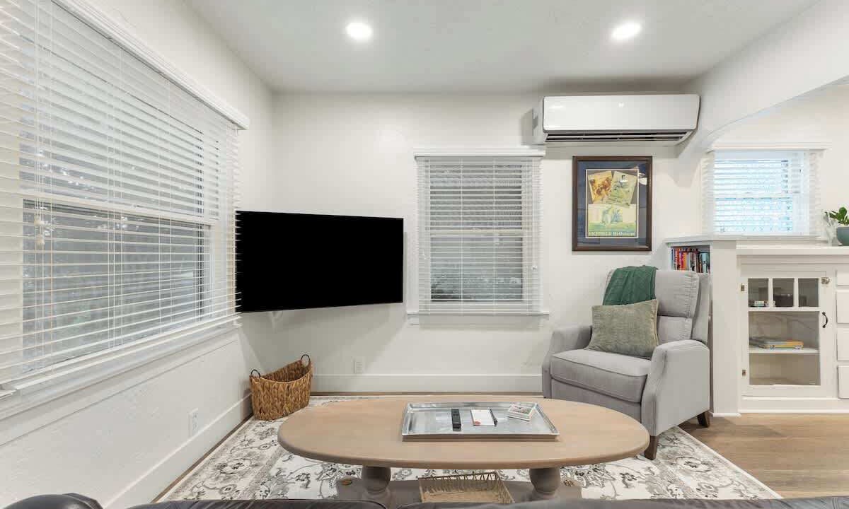 Photo of Livingroom in Visalia