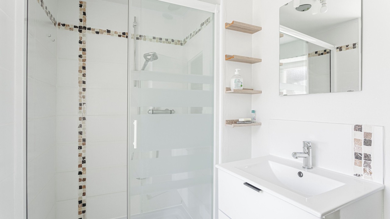 Photo of Bathroom in Saint-Hilaire-des-Loges