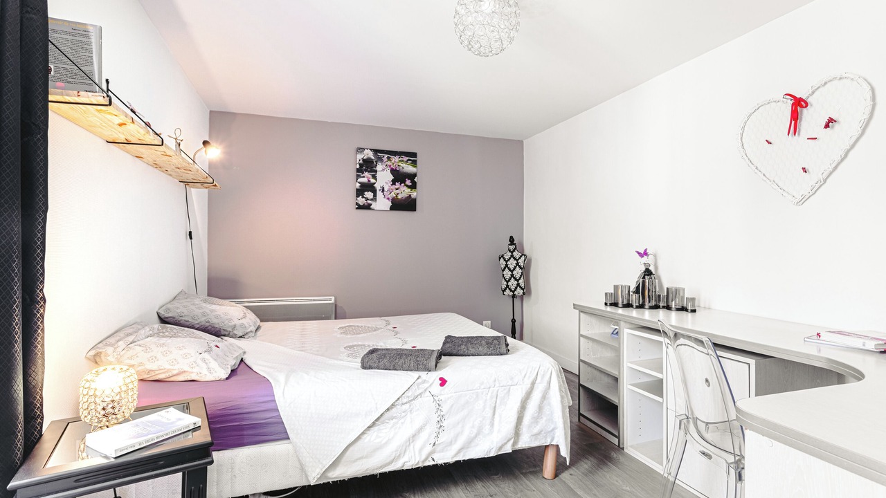 Photo of Bedroom in Saint-Hilaire-des-Loges