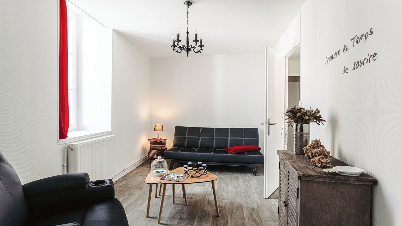 Photo of Livingroom in Saint-Hilaire-des-Loges