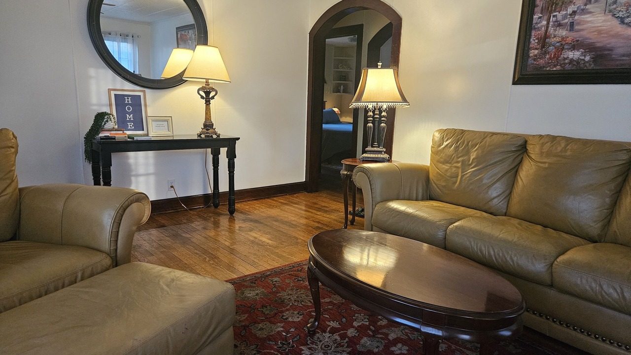 Photo of Livingroom in Greeneville
