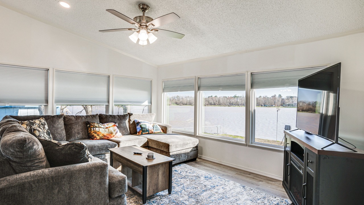 Photo of Livingroom in Trinity
