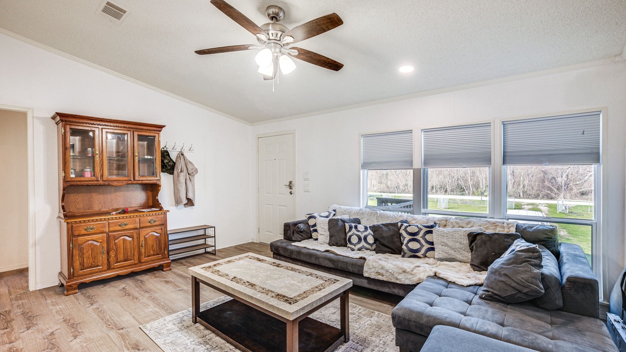 Photo of Livingroom in Trinity
