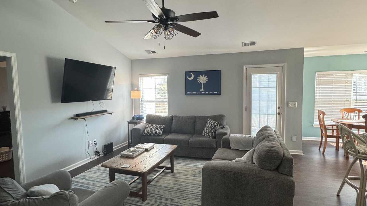 Photo of Livingroom in Johns Island