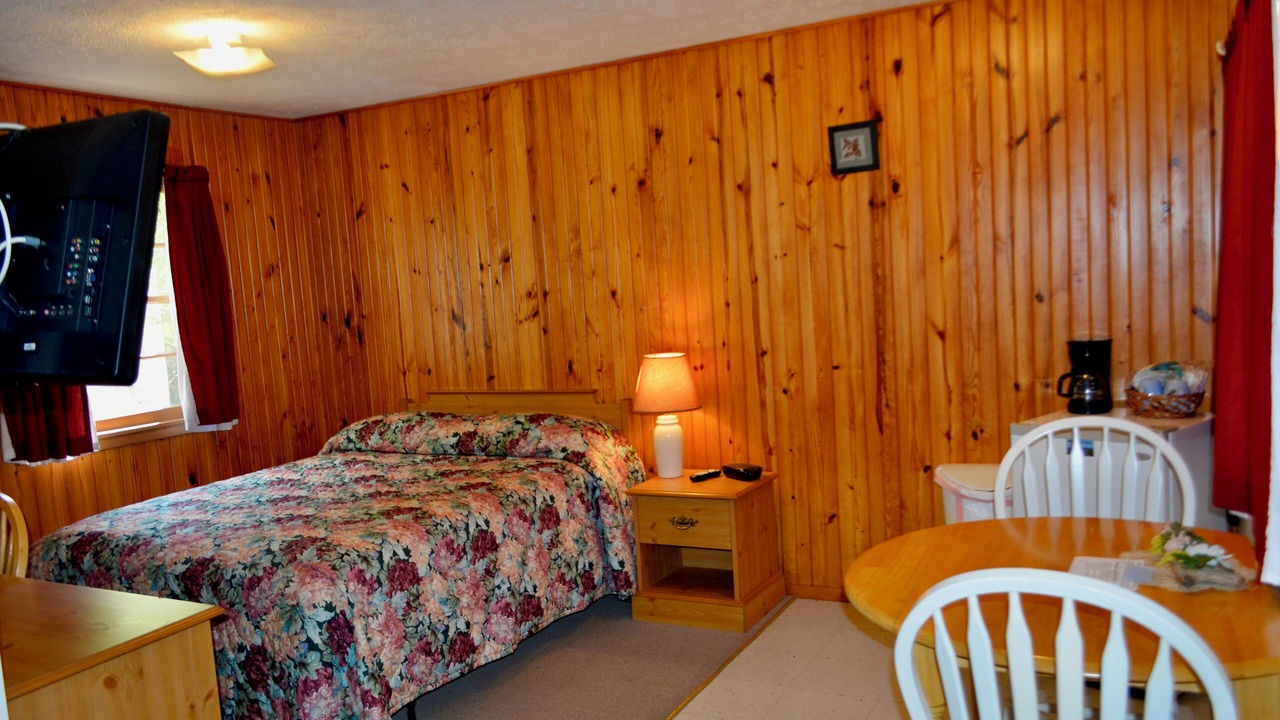 Photo of Bedroom in Bull Shoals