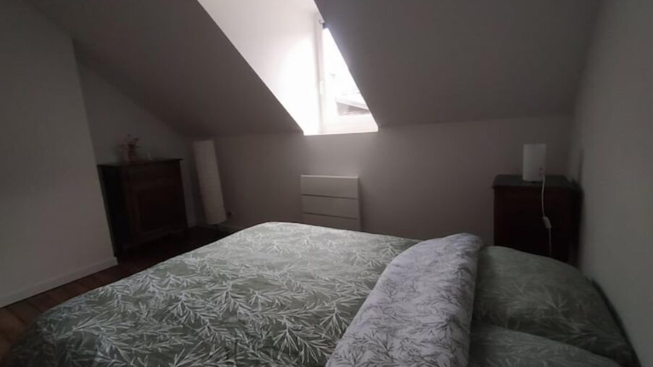 Photo of Bedroom in Deville-les-Rouen