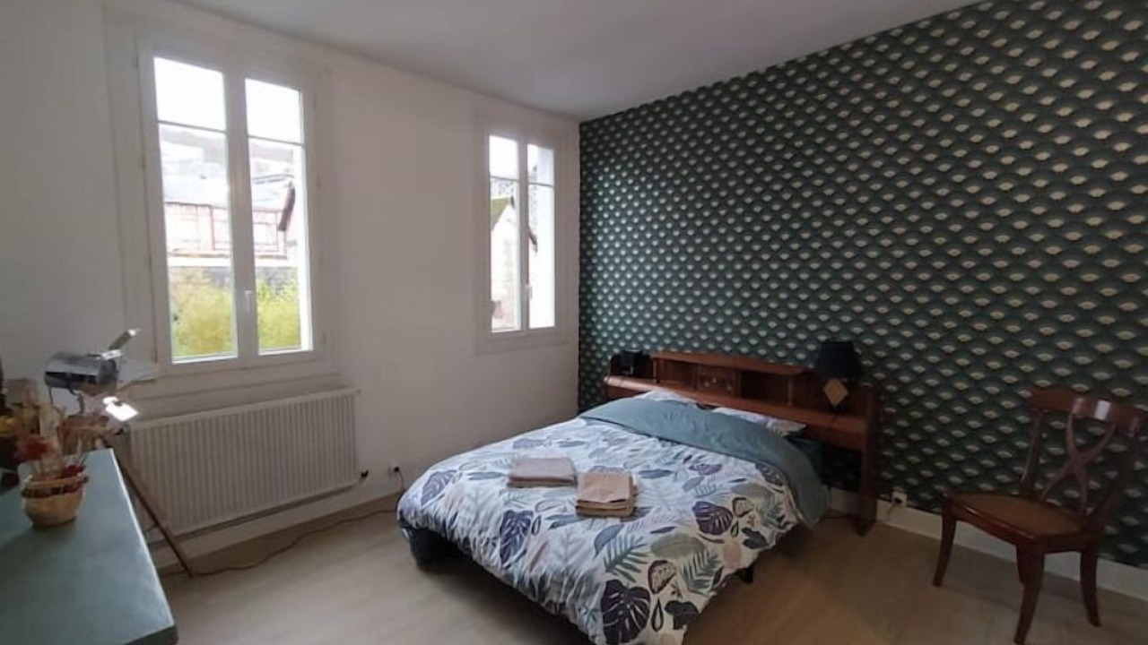Photo of Bedroom in Deville-les-Rouen