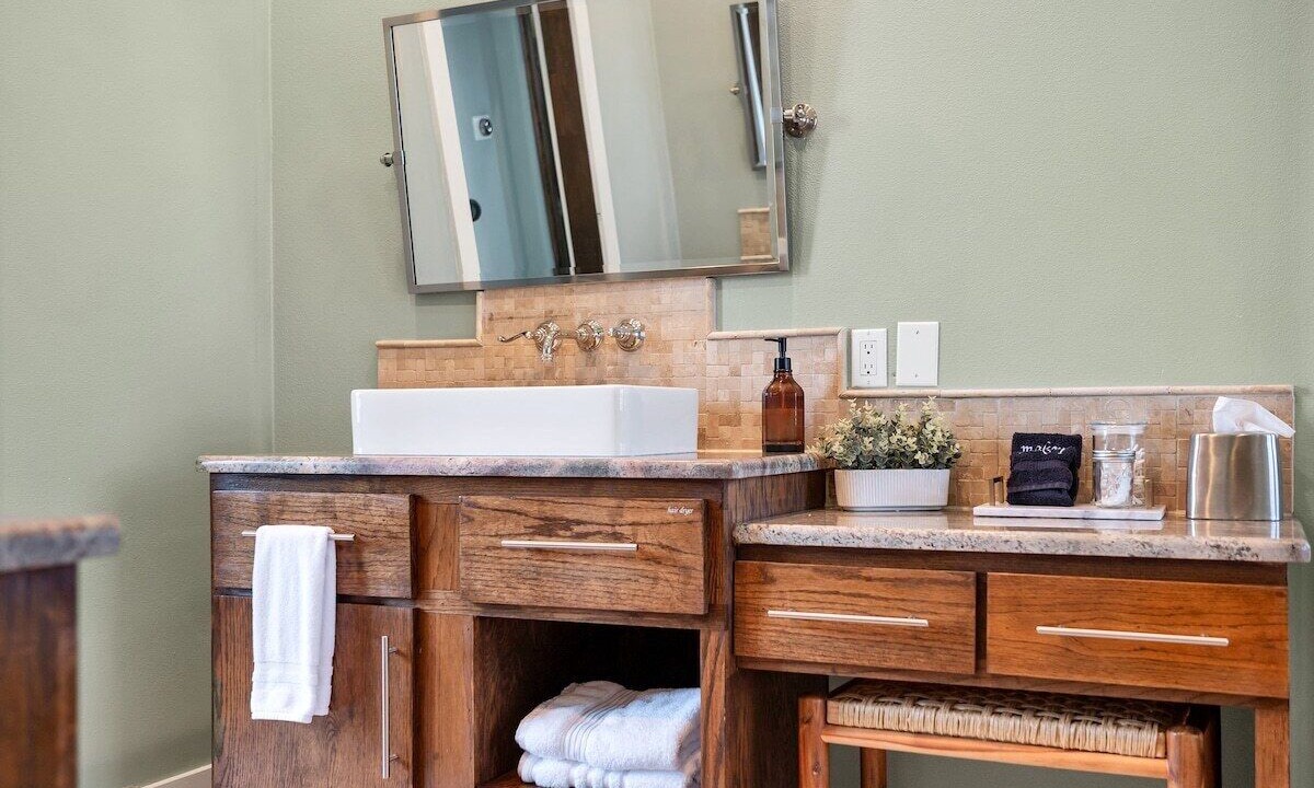 Photo of Bathroom in Sunset Valley