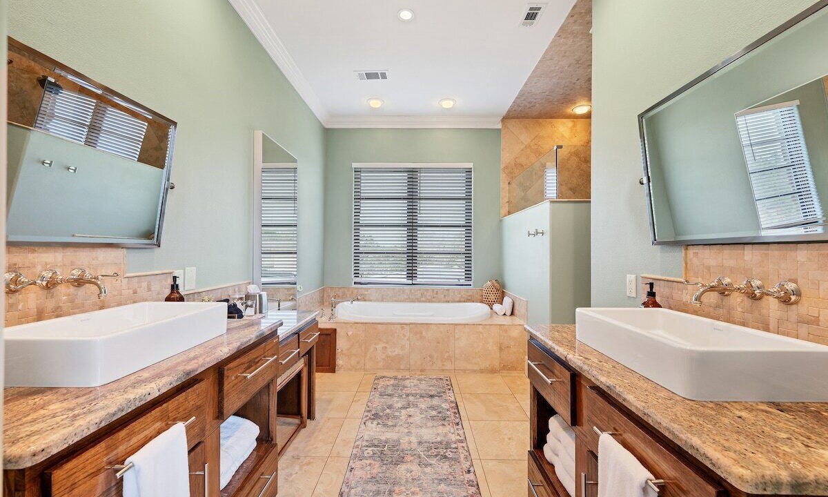 Photo of Bathroom in Sunset Valley