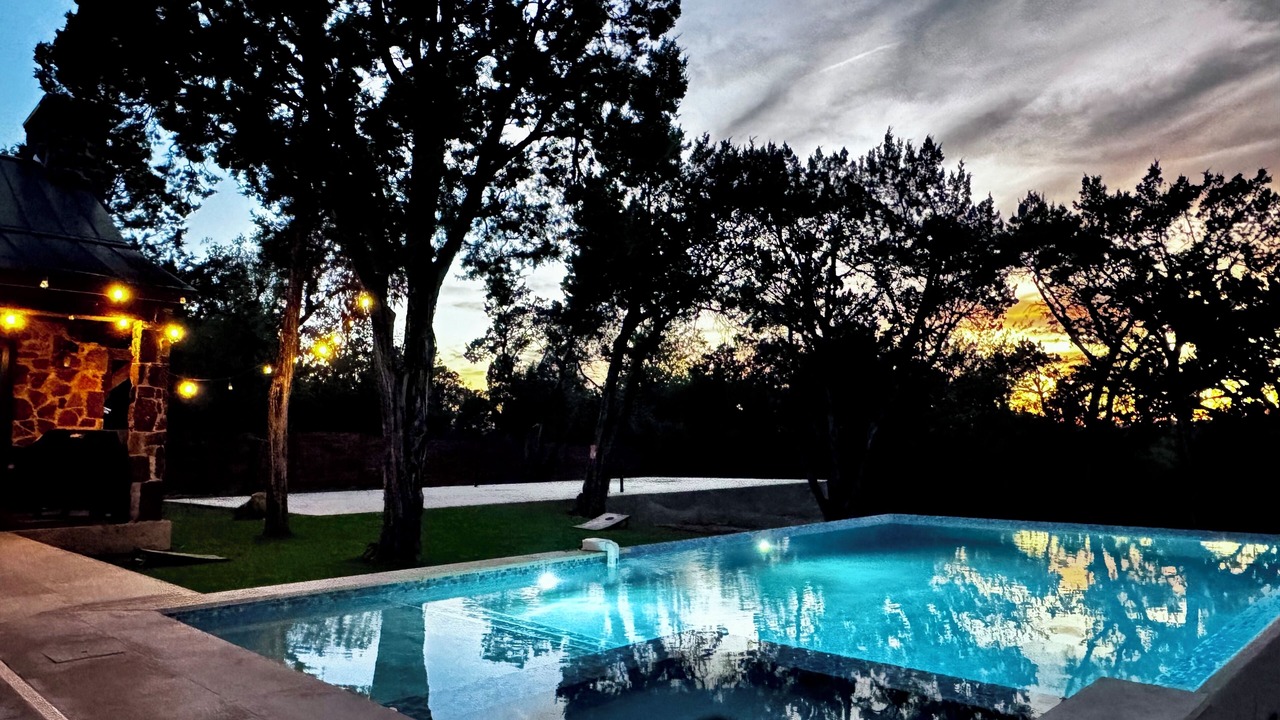 Photo of Outdoor in Sunset Valley
