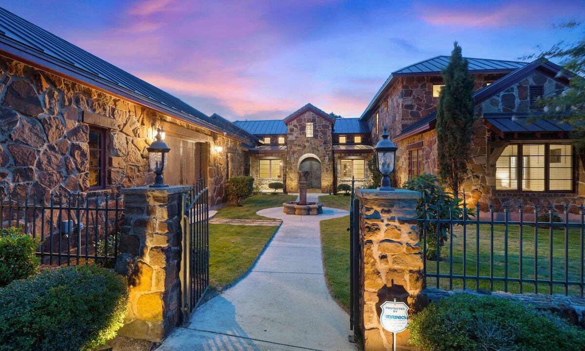 Photo of Outdoor in Sunset Valley