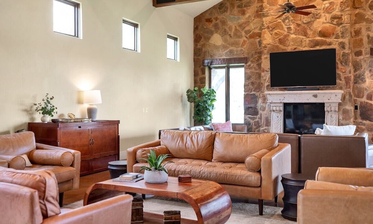 Photo of Livingroom in Sunset Valley