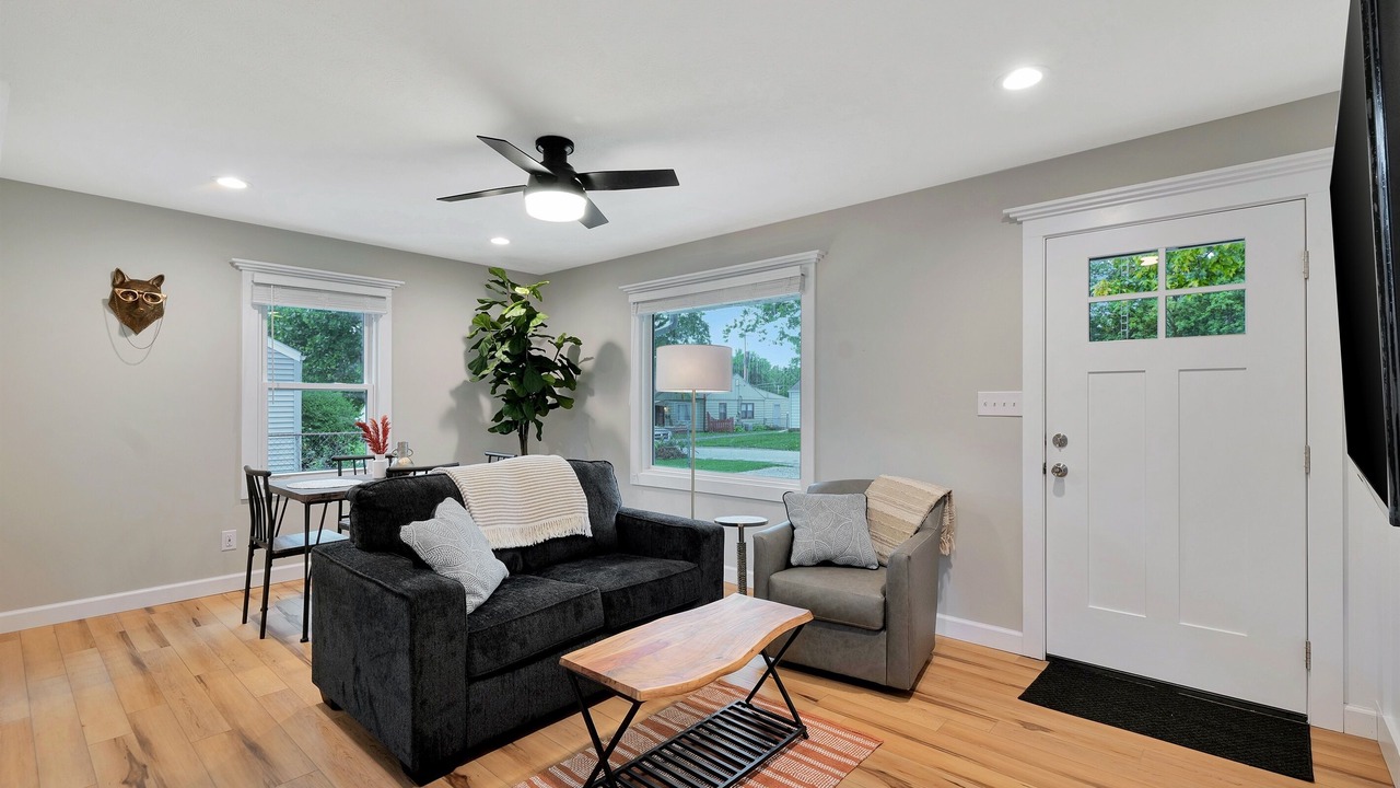 Photo of Livingroom in Bloomington