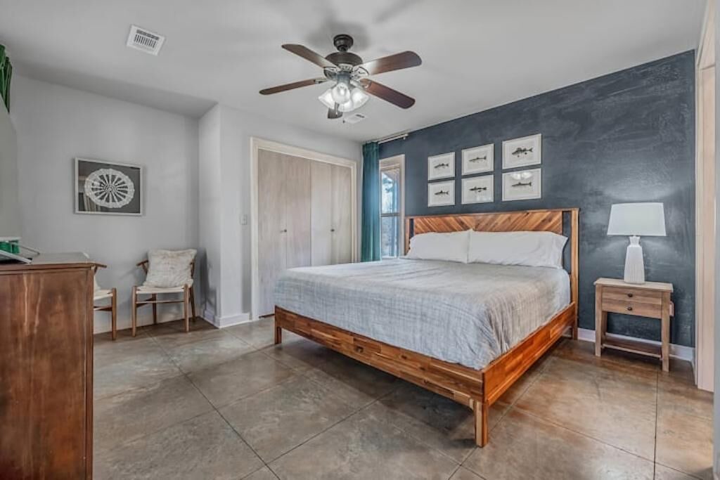 Photo of Bedroom in Quitman
