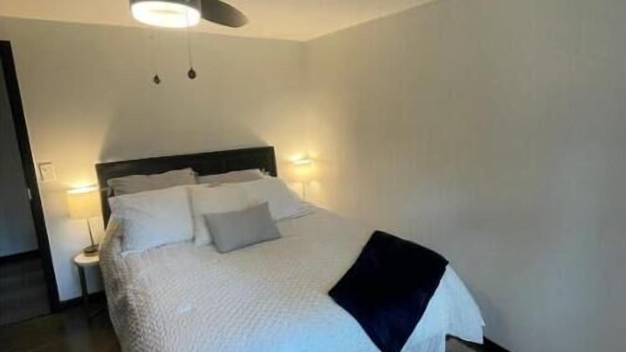 Photo of Bedroom in Harrison