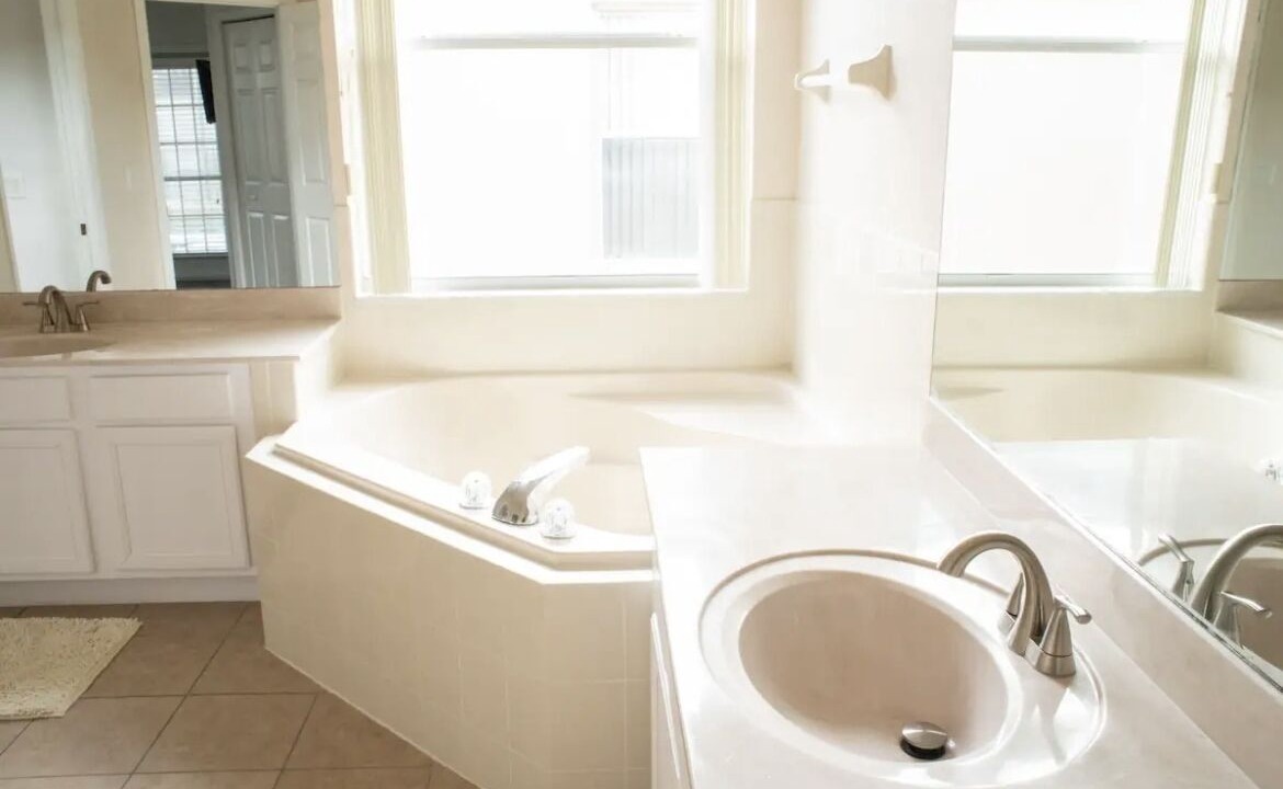 Photo of Bathroom in Calabay Parc
