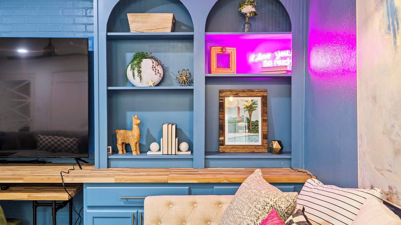 Photo of Livingroom in West Oak Hill