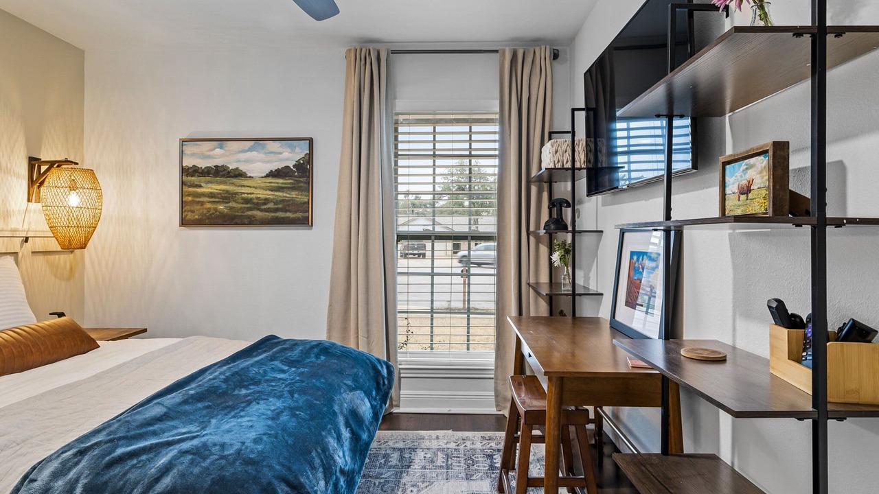 Photo of Bedroom in West Oak Hill