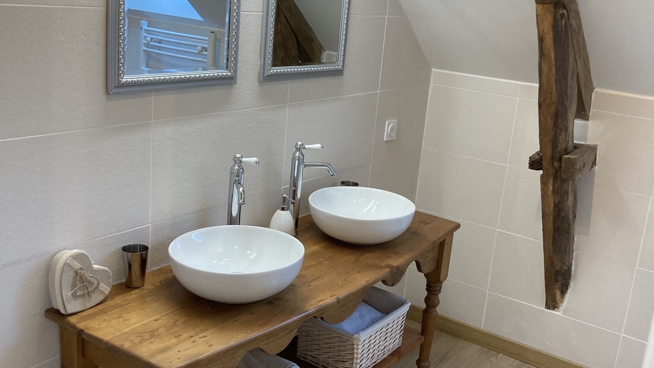 Photo of Bathroom in Malansac