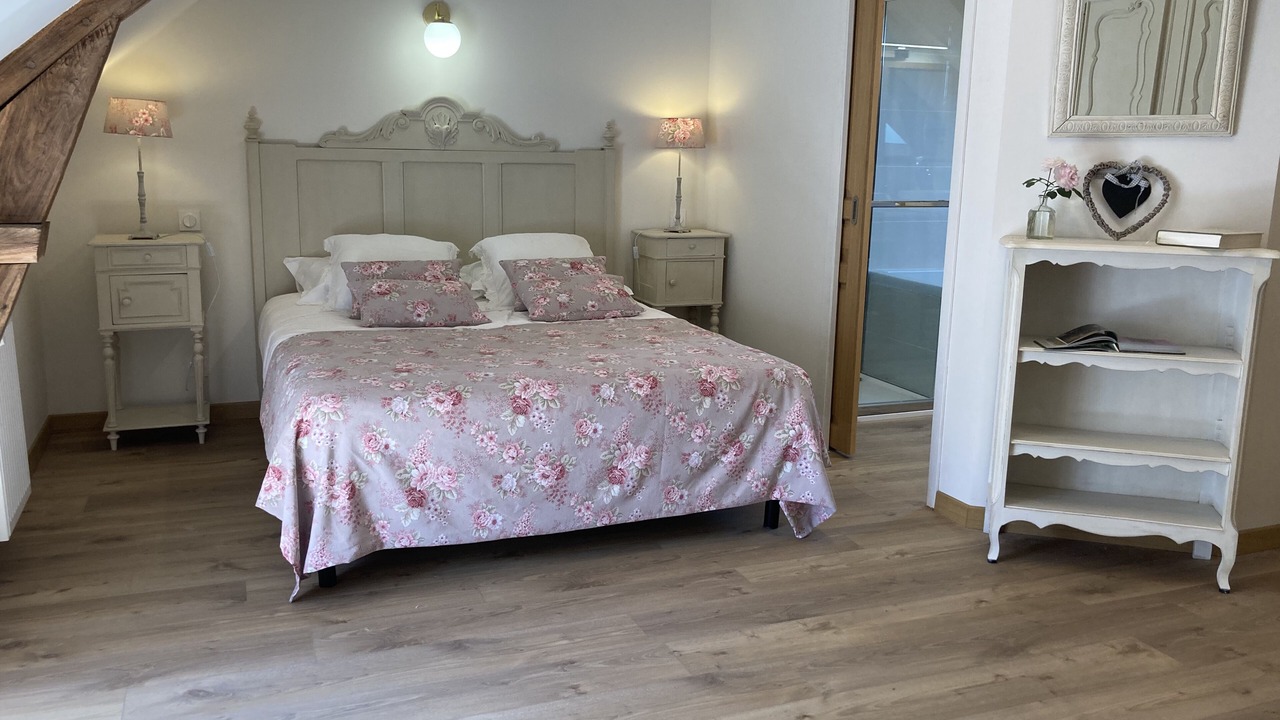 Photo of Bedroom in Malansac