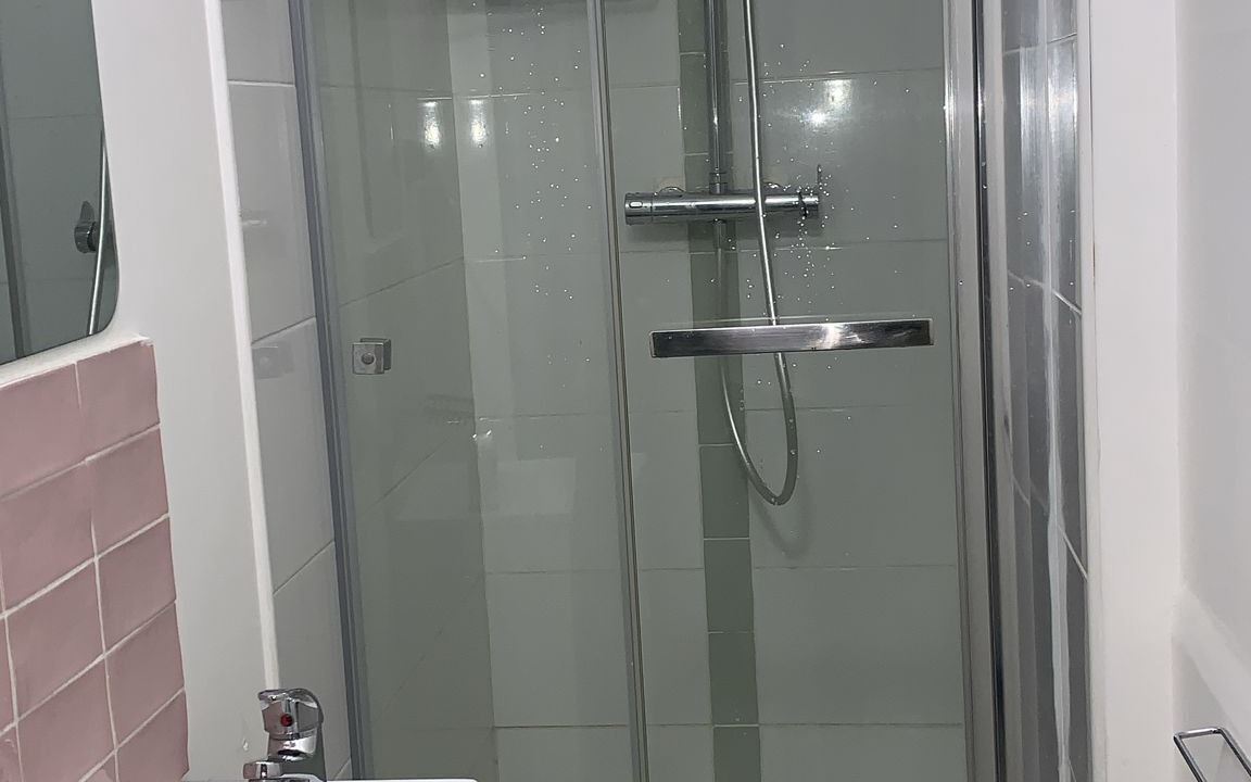 Photo of Bathroom in Antony