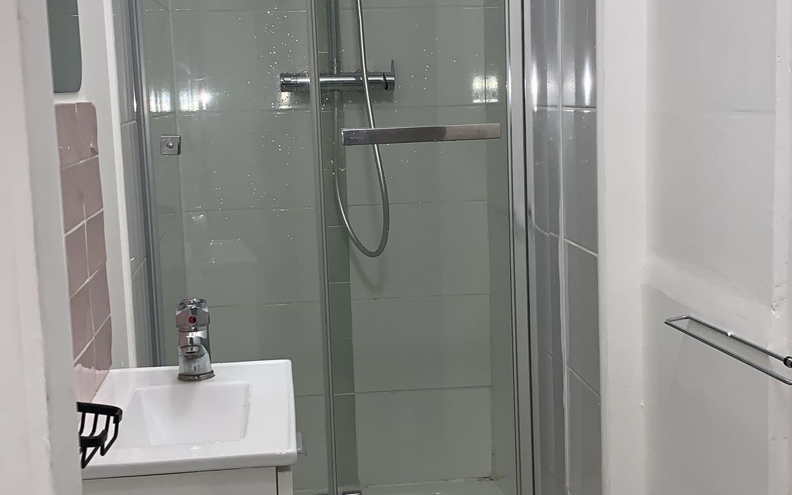 Photo of Bathroom in Antony
