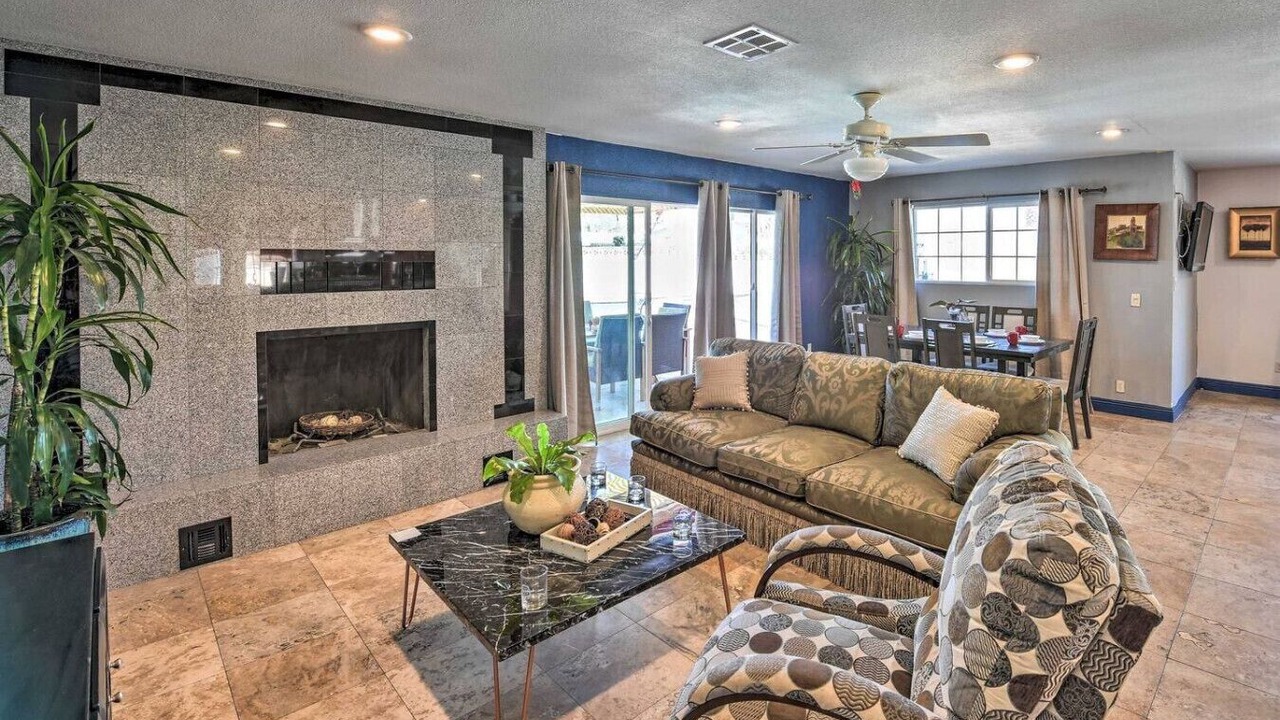 Photo of Livingroom in Glen Heather Estates