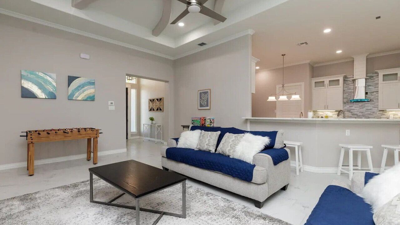 Photo of Livingroom in Portland