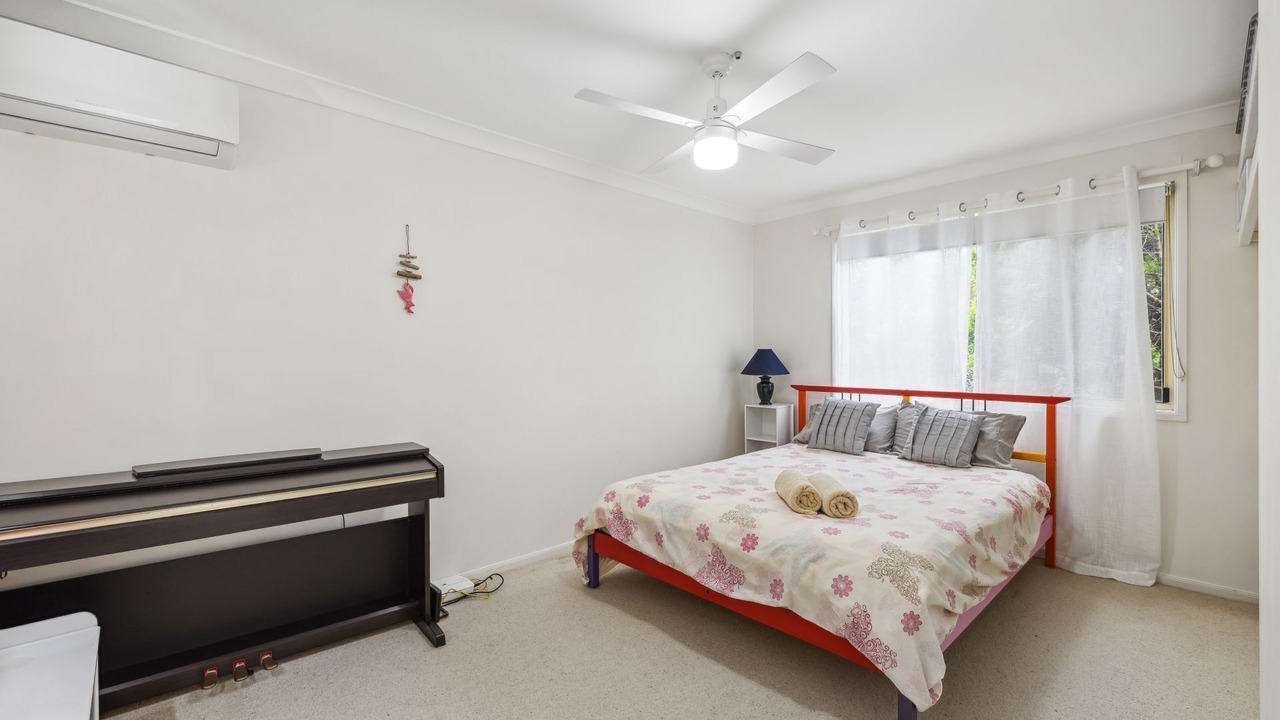 Photo of Bedroom in Safety Beach