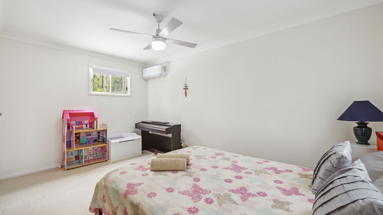 Photo of Bedroom in Safety Beach