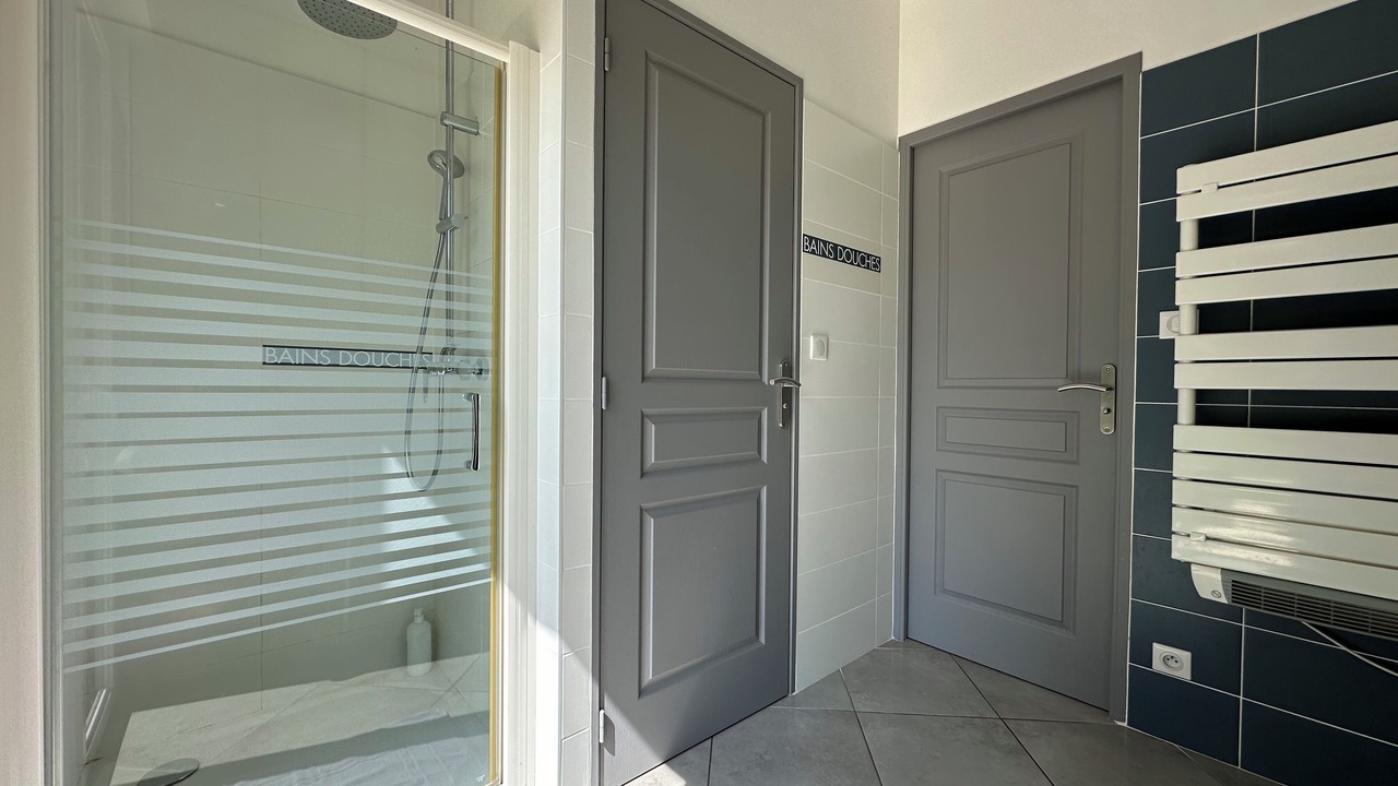 Photo of Bathroom in Fontaine-sur-Ay