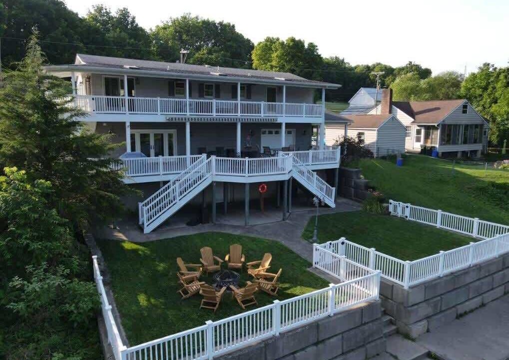Photo of Patio Balcony in Martins Creek