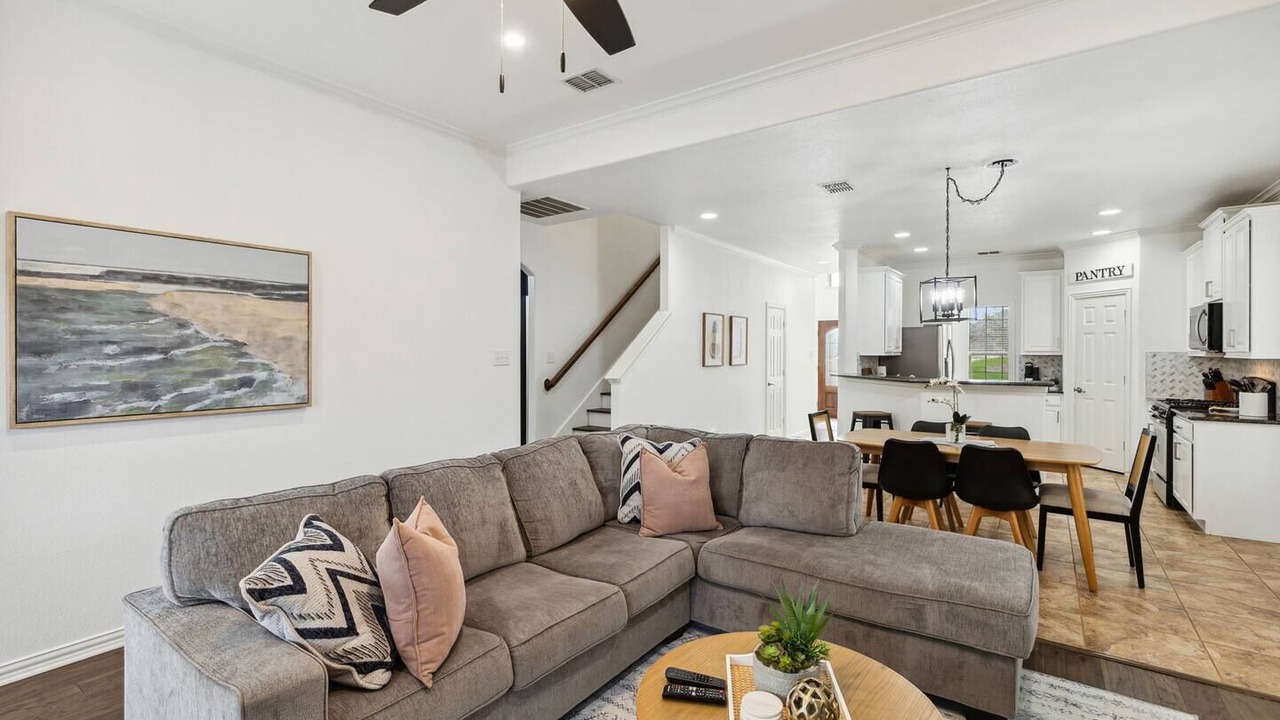 Photo of Livingroom in Keller