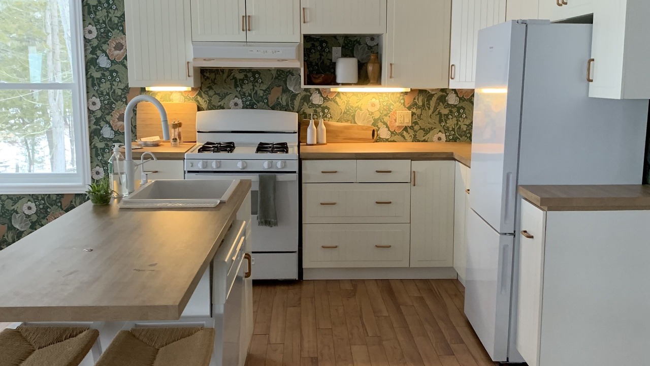 Photo of Kitchen in L'Isle-aux-Allumettes