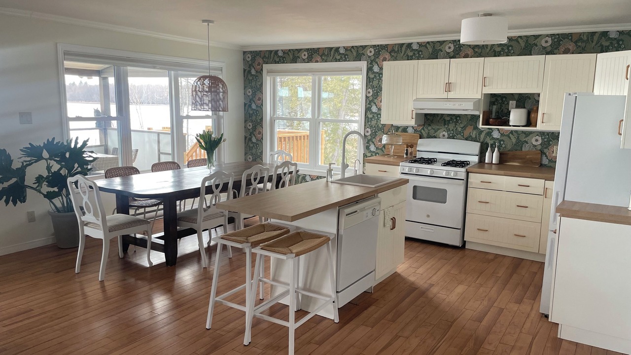 Photo of Kitchen in L'Isle-aux-Allumettes