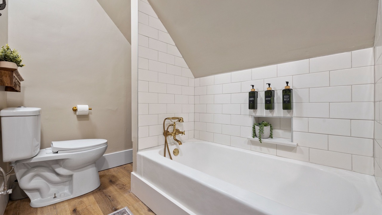 Photo of Bathroom in Marion