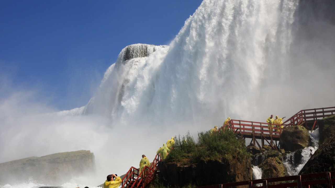 Photo of Others in Downtown Niagara Falls