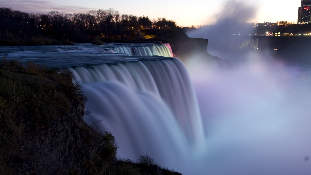 Photo of Others in Downtown Niagara Falls