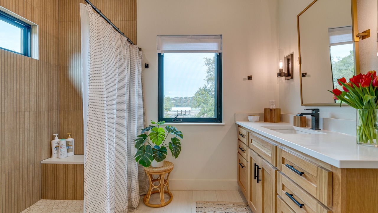 Photo of Bathroom in Council Creek South