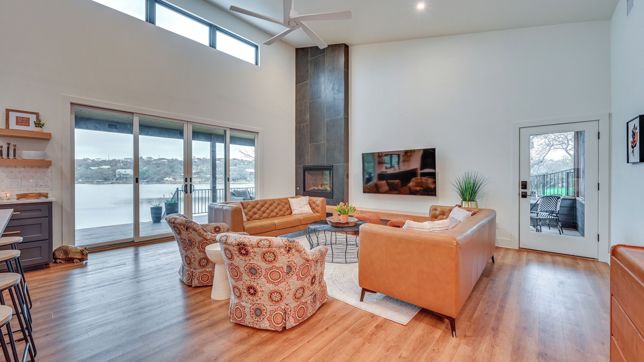 Photo of Livingroom in Council Creek South