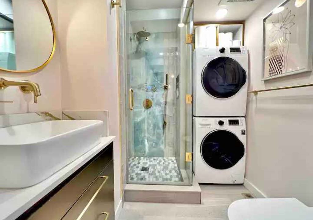 Photo of Bathroom in Thornhill
