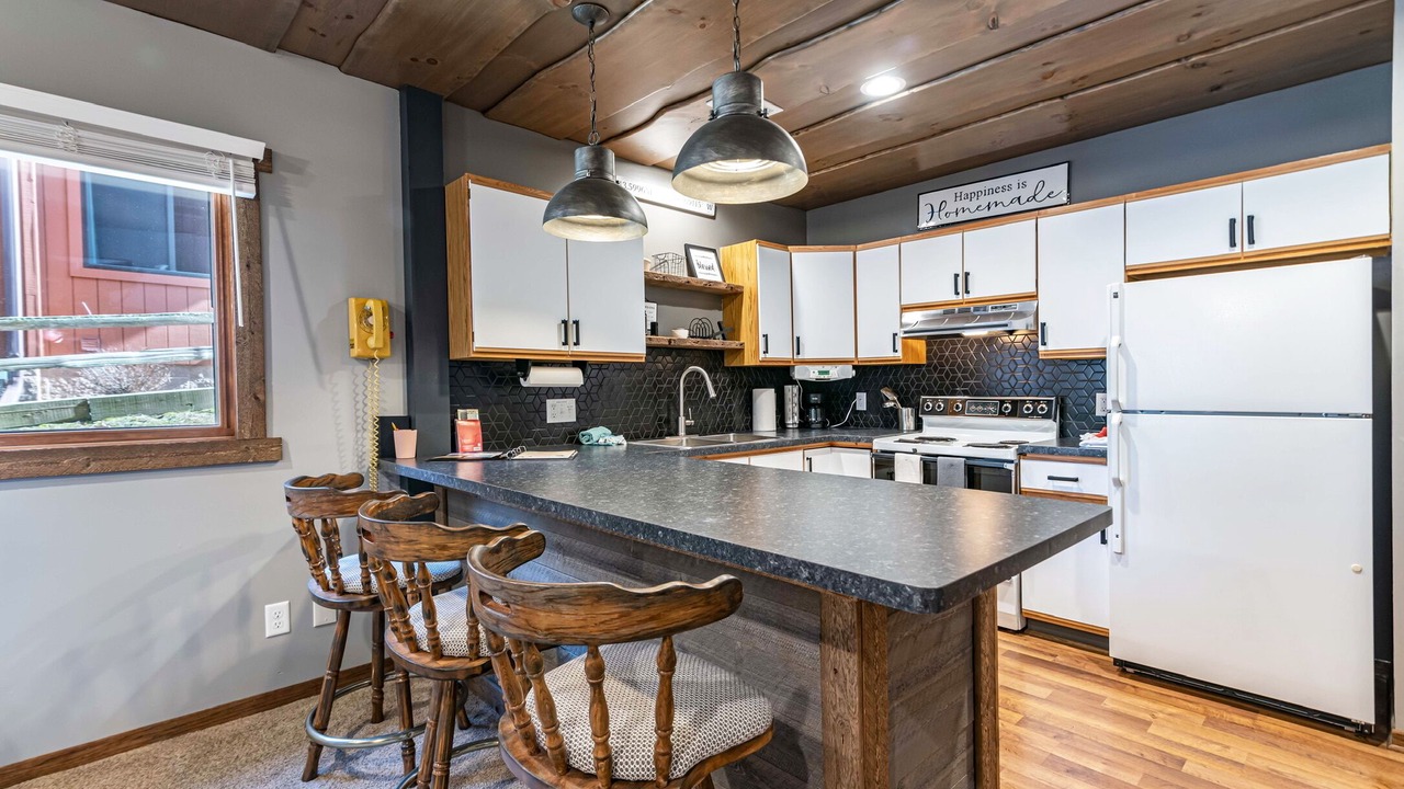 Photo of Kitchen in Lake Delton